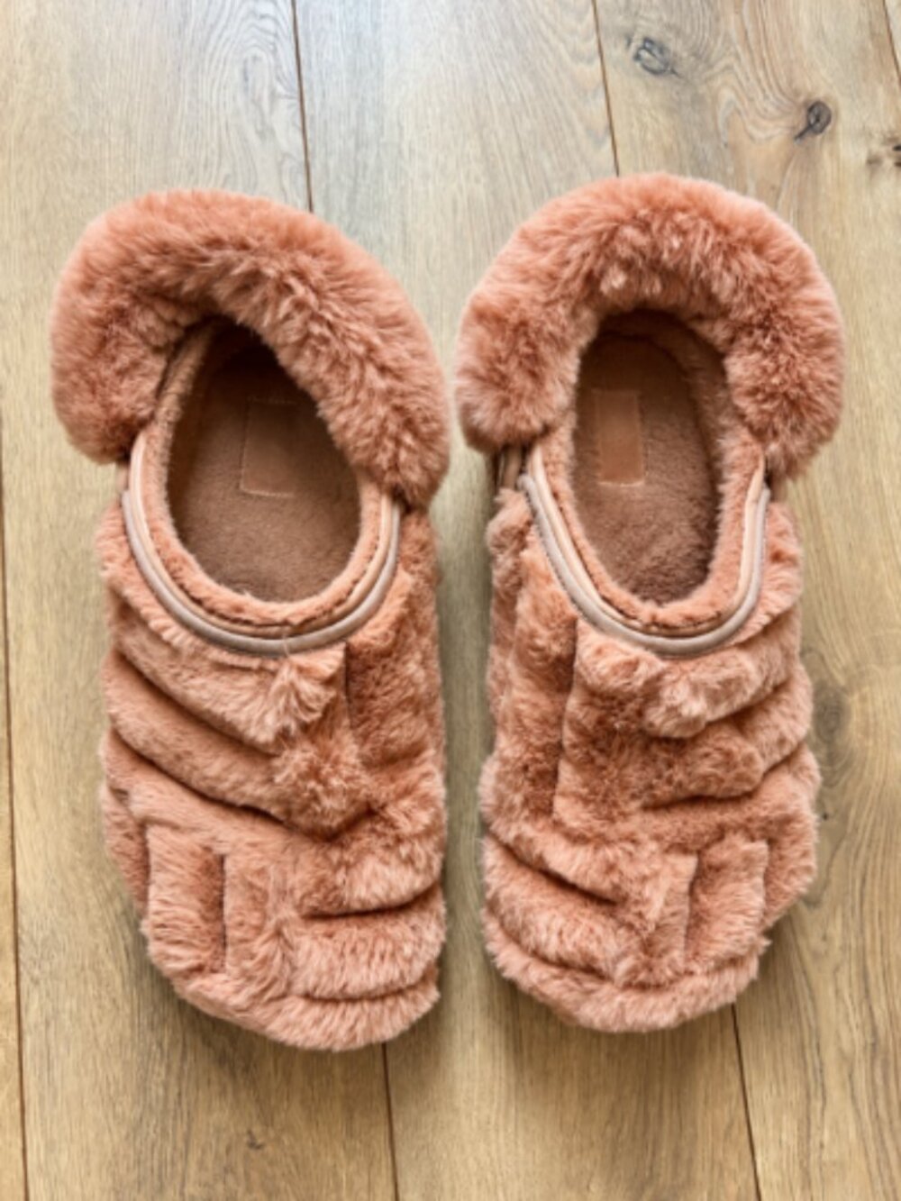Crocs Stomp Quilted Fuzzy Clogs Pink Faux Fur Chunky Platform Shoes M9 W11